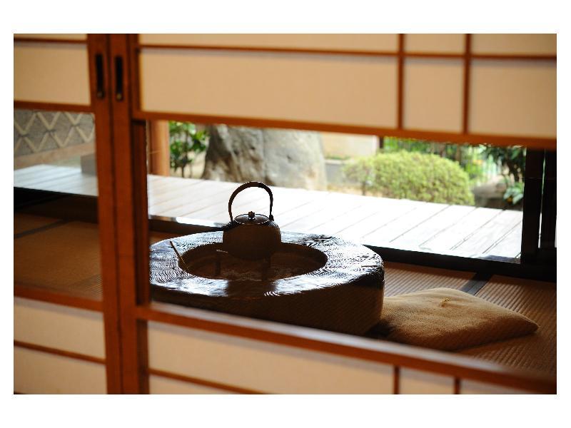 Готель Ryotei Ryokan Yasui Хіконе Екстер'єр фото