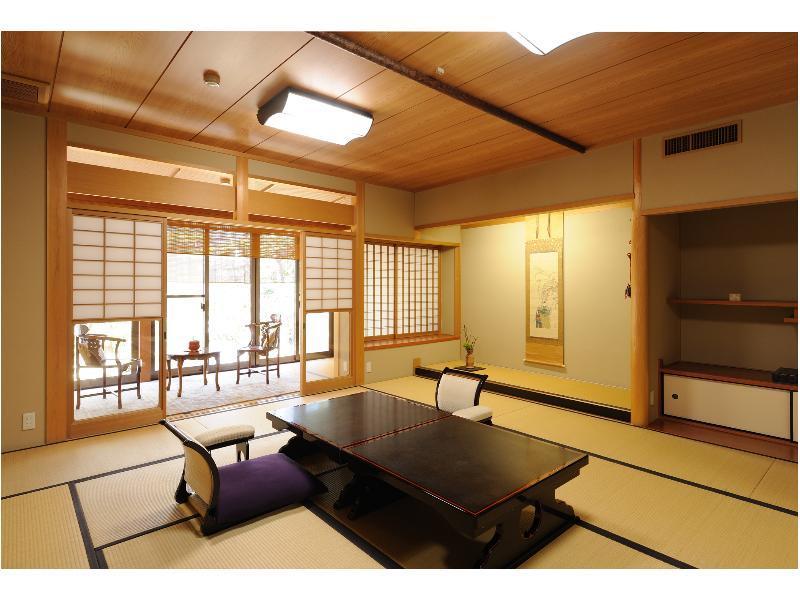 Готель Ryotei Ryokan Yasui Хіконе Екстер'єр фото