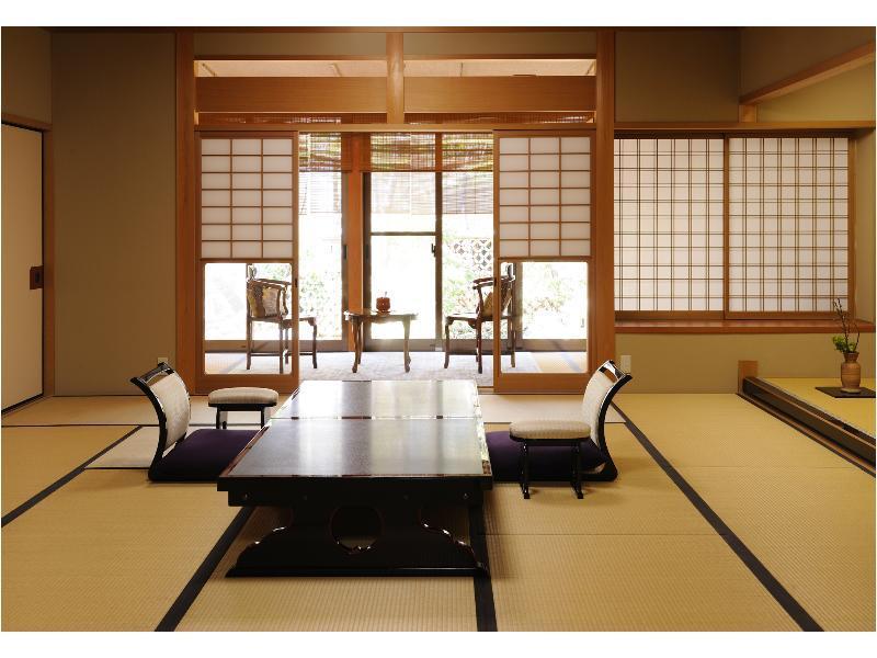 Готель Ryotei Ryokan Yasui Хіконе Екстер'єр фото